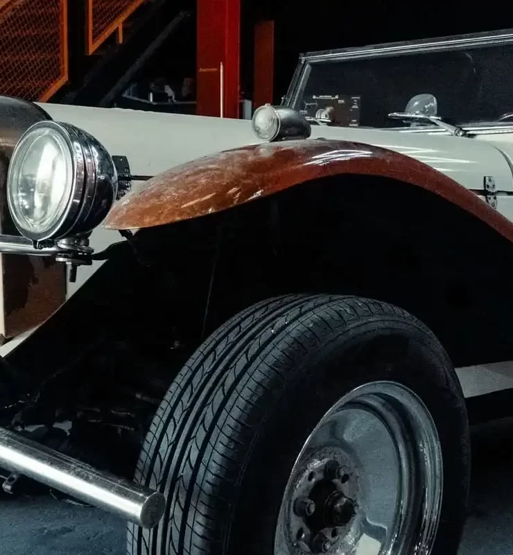 classic car restoration dubai