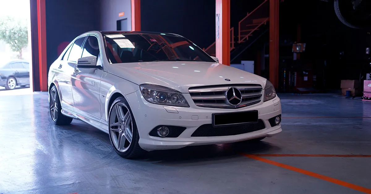 Mercedes-Benz Service A & Service B