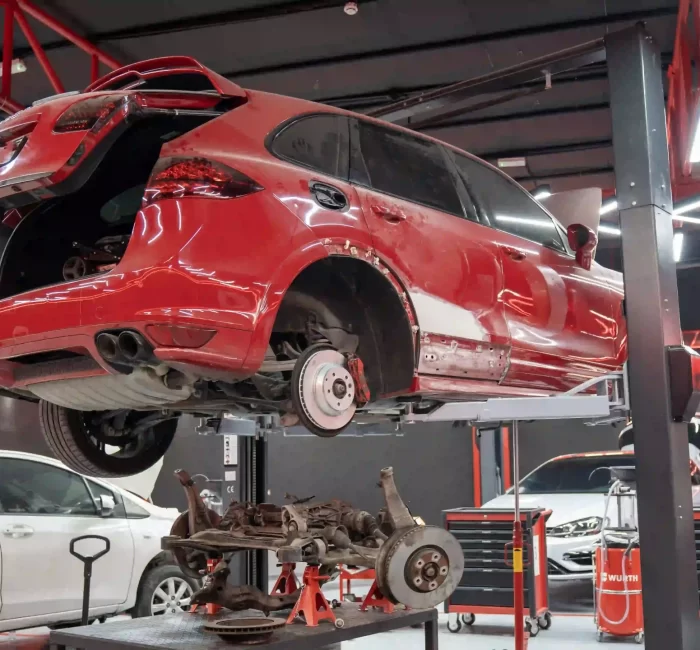 Porsche-Service-Center-in-Dubai